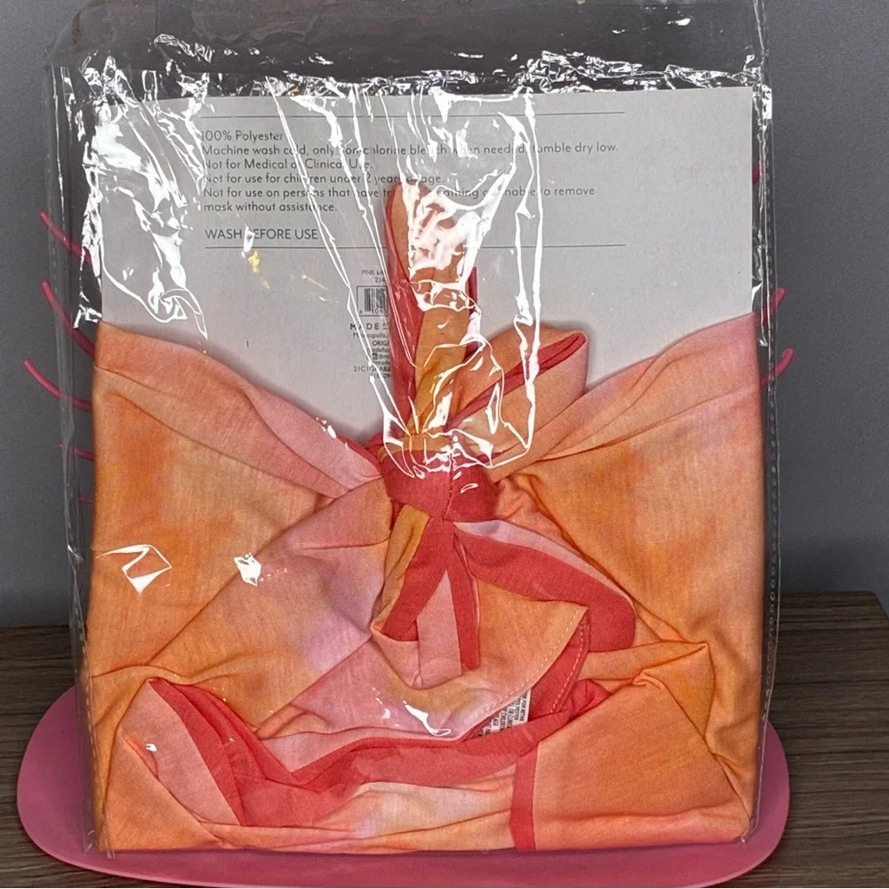 🐼 3/$25 NWT Reversible Bandana Mask - Orange & Pink Tie-Dye